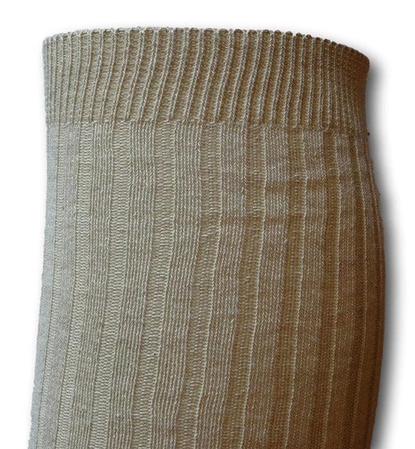 Knee Length Straight Pull Ribbed Oatmeal Socks | Albert Prendergast