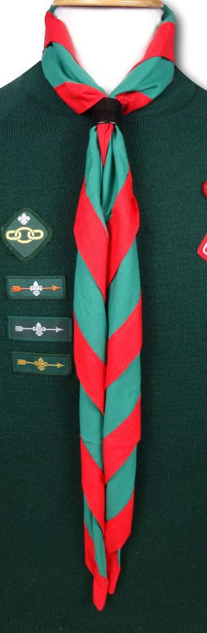 Cub & Scout Necker In Green With Ruby Red Border